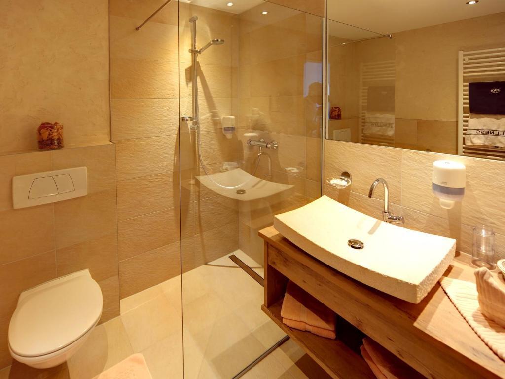 Hotel Roeck Garni Fiss Szoba fotó